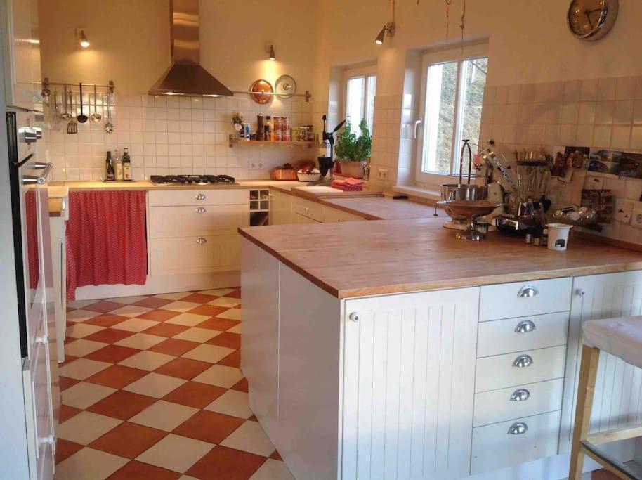 Charmantes Landhaus Mit Garten Und Traumhaftem Fernblick Thal  Ngoại thất bức ảnh